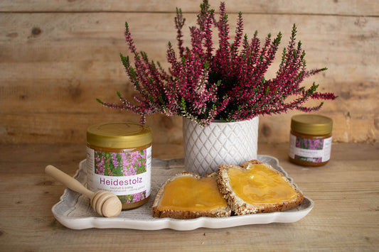 Heidestolz Honig ist ein Genuss, gerade bei Frühstück